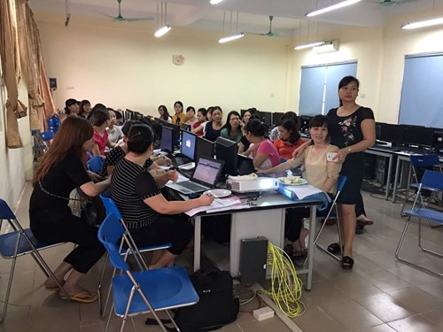 Trường TH Vũ Xuân Thiều tổ chức tập huấn phần mềm quản lí giáo dục cho CB-GV trong toàn trường